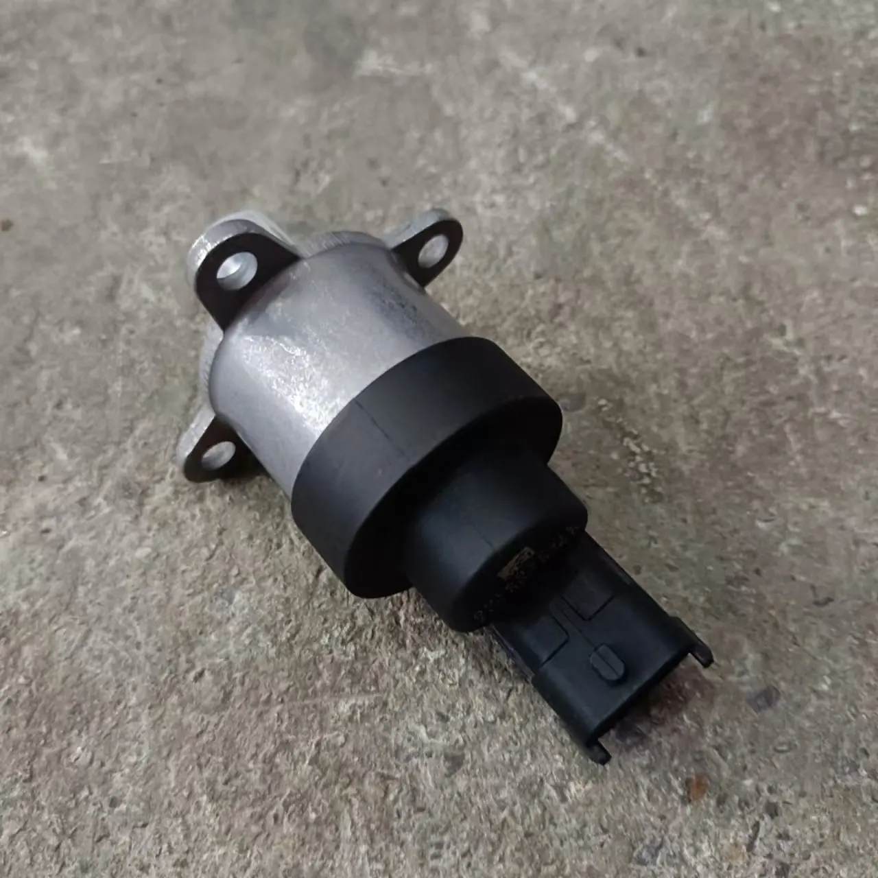 Common Rail Fuel Pressure Metering Unit Valve 0928400617 for Weichai Yuchai Cummins