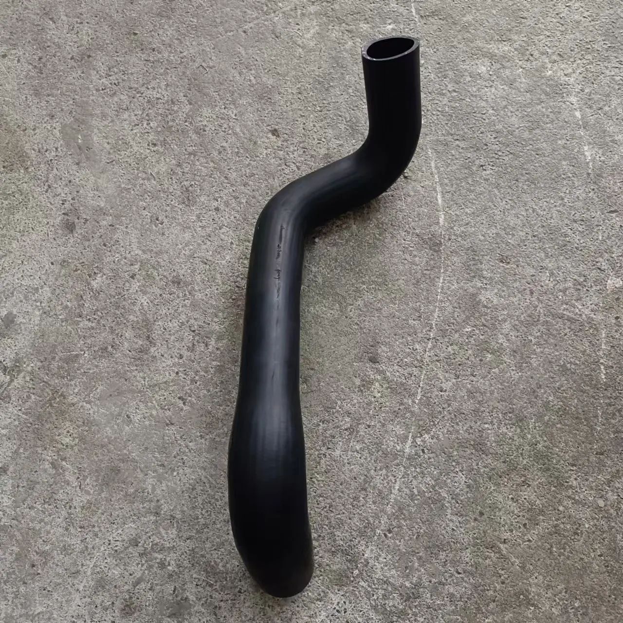 SHACMAN Delong F3000 Intercooler Hose Upper Water Pipe DZ9112538062 - Image 3