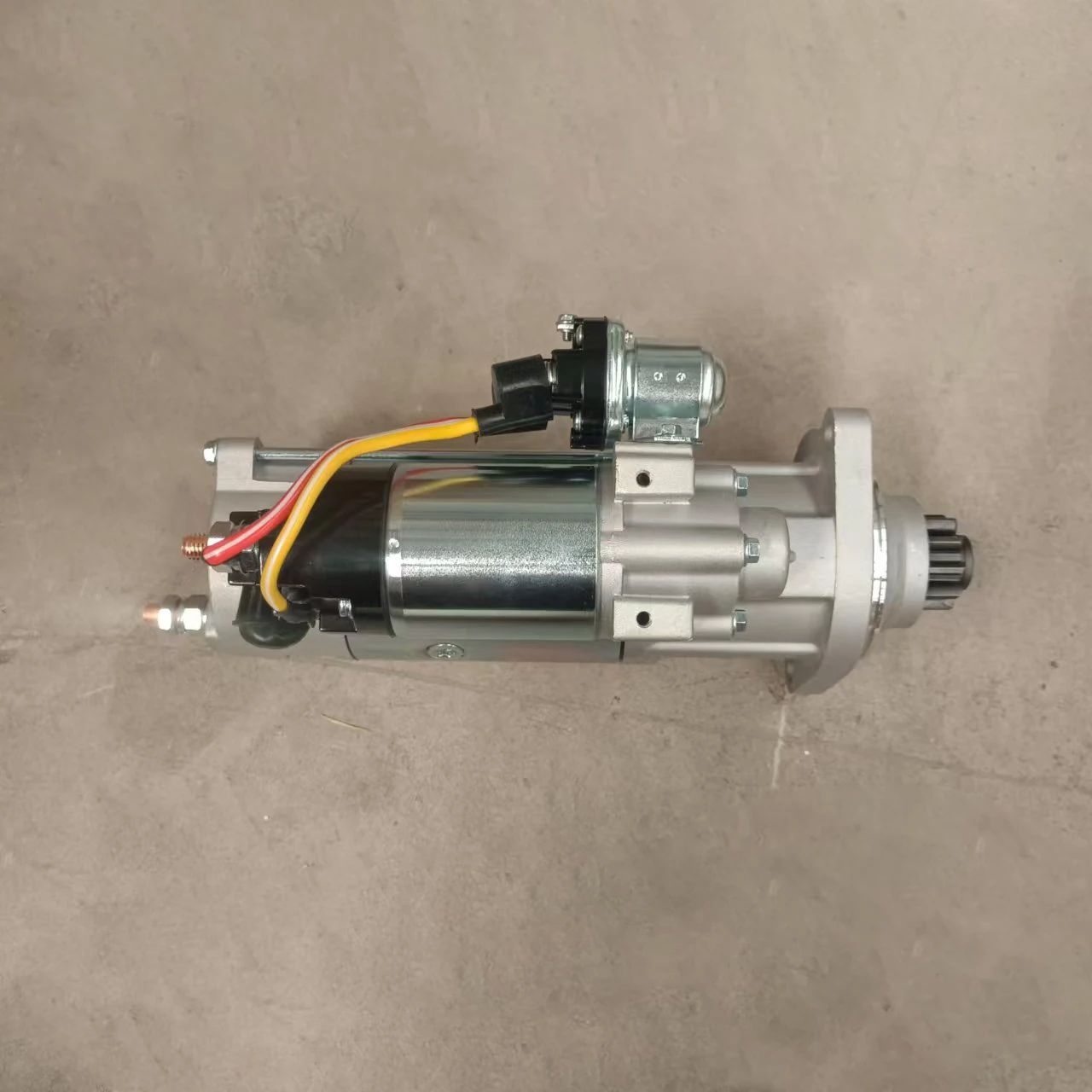Steyr Engine Starter Motor QDJ2801A 24V 10-Teeth for WD615 WD618 - Image 3