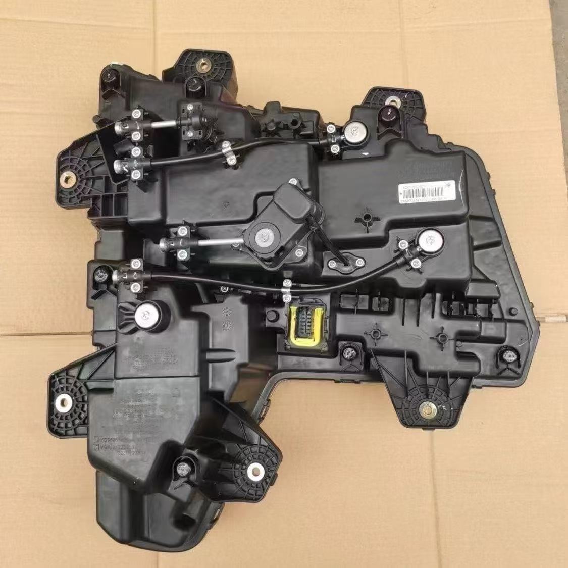 SINOTRUK HOWO MAX Headlight Assembly - Image 2